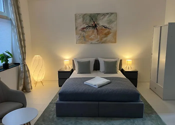 Im Zentrum By Interhome * Neuss